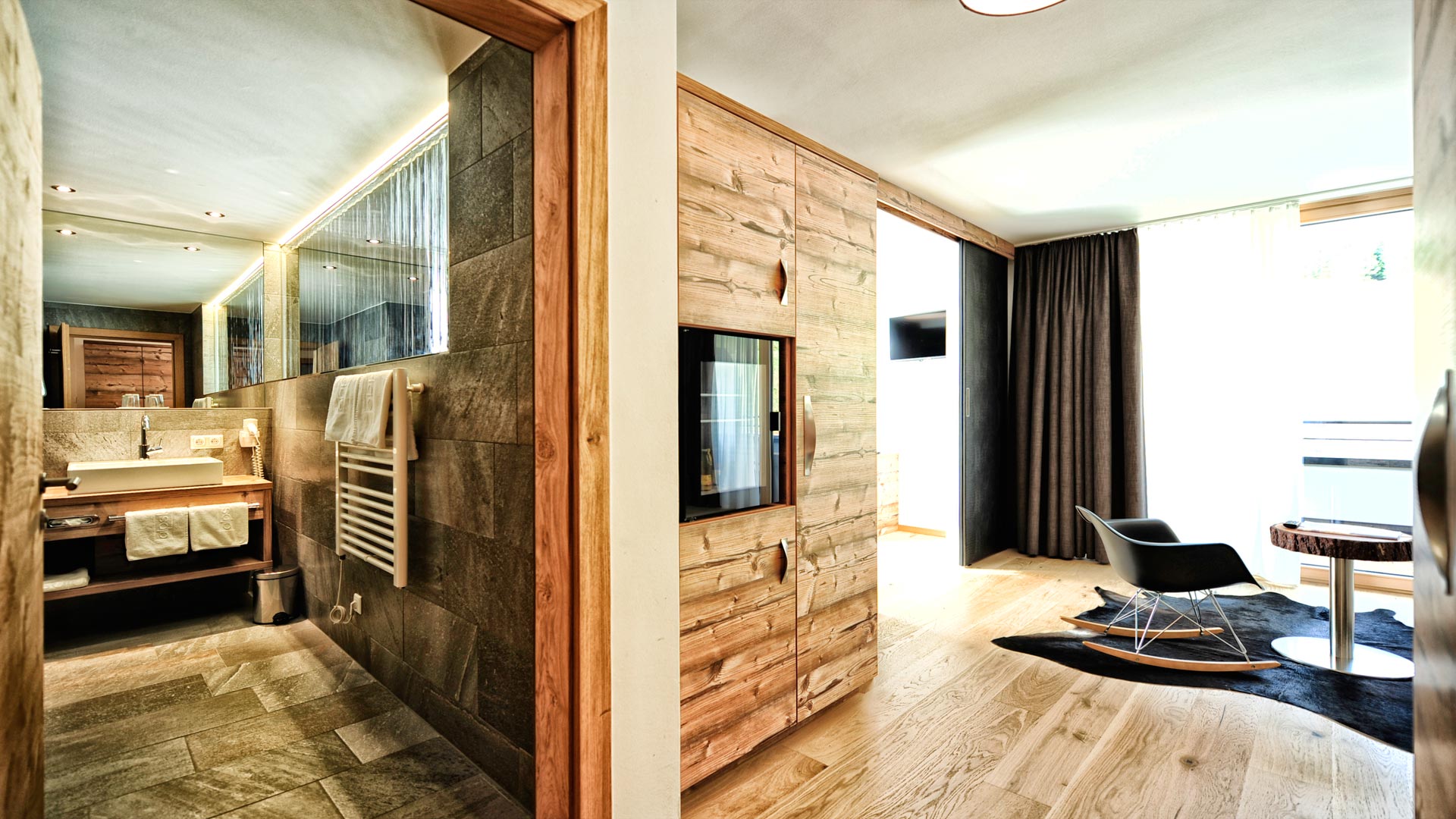 Panorama Suite in the Hotel Alps Lodge in Fiss